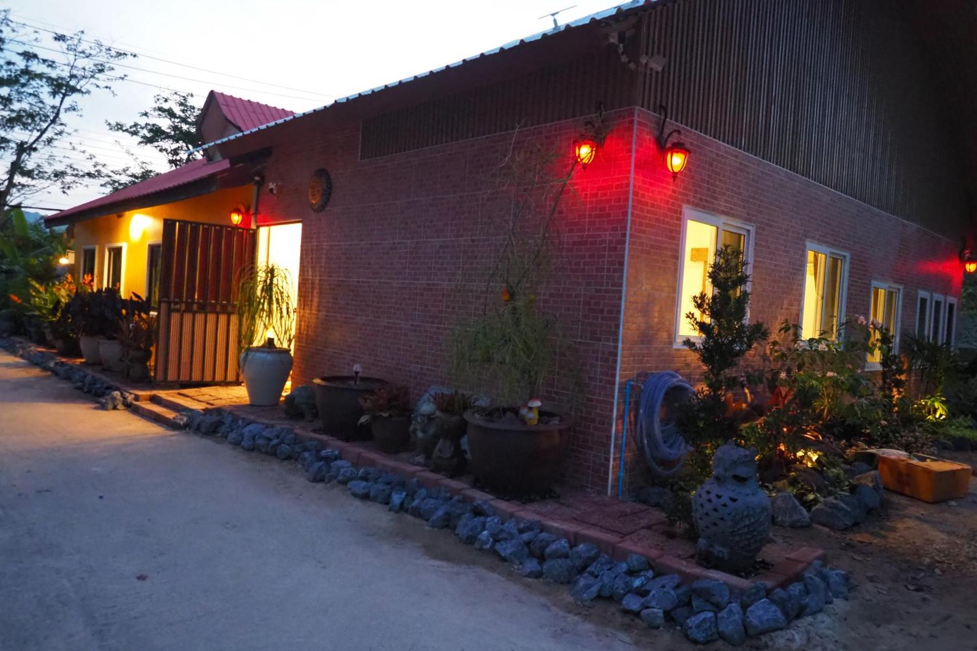 Villa Omloft Phuket Ngoại thất bức ảnh